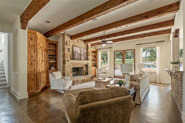 Building Photo - 571 Polo Club Dr