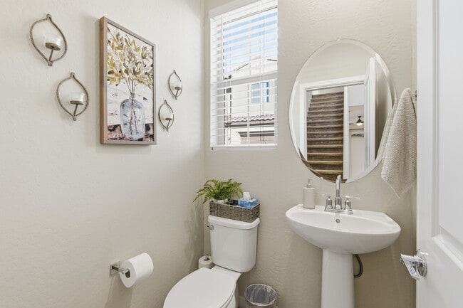 Foto del edificio - 737 E Beauchamp Dr