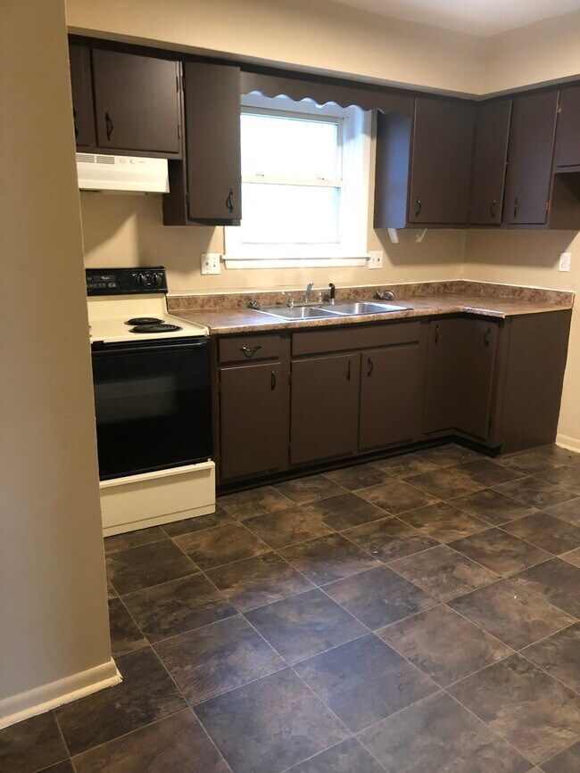 41 Arbutus St Unit Dn, Rochester, NY 14609 41 Arbutus St Rochester