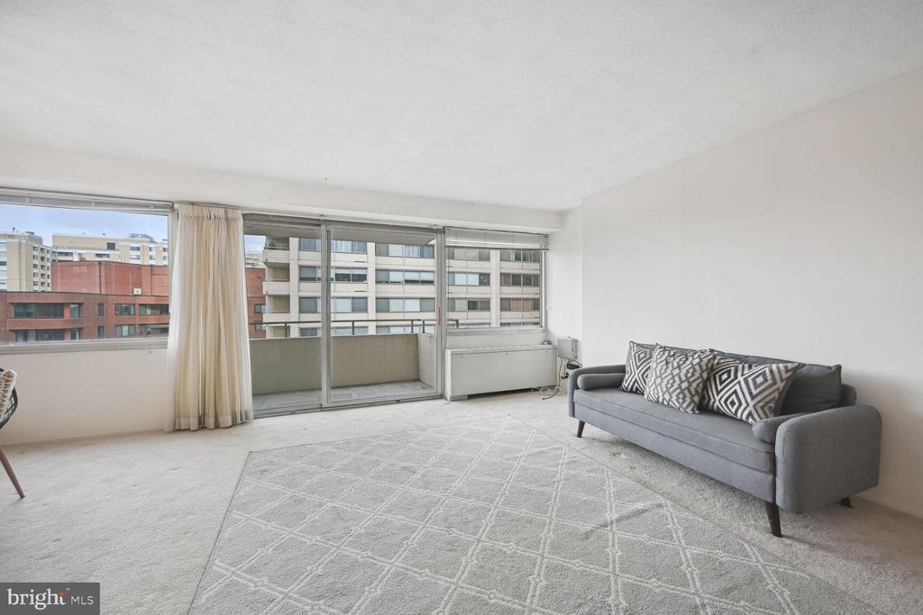 4515 Willard Ave Unit 1712S, Chevy Chase, MD 20815 Room for Rent in