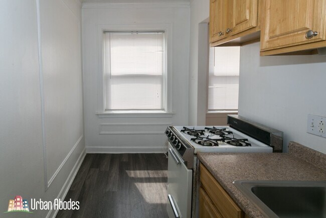 Foto del edificio - 5516 N Kenmore Ave