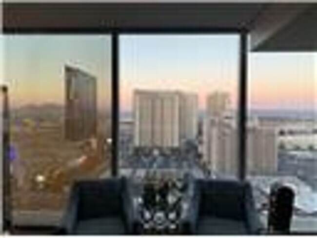 Foto del edificio - Beautiful 1-bed condo available at Veer