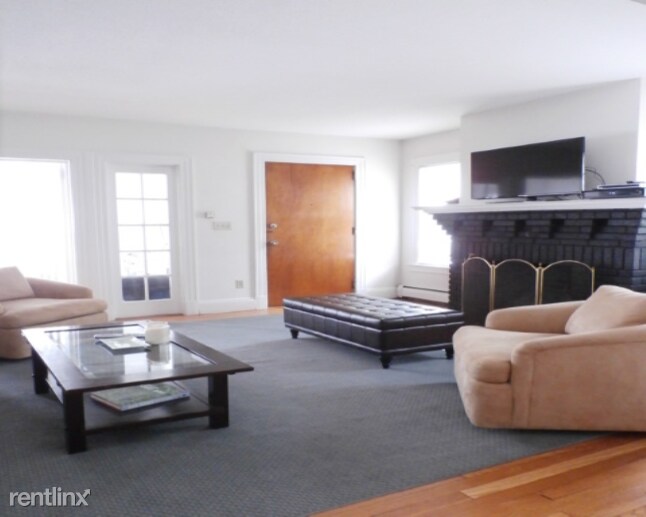 Building Photo - 1 br, 1 bath Apartment - 790 Farmington Ave