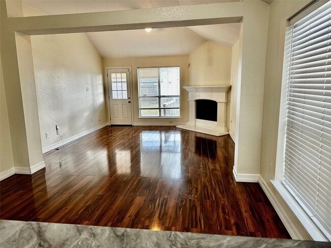 Foto del edificio - 3718 Winmont Ct