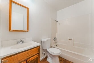 Building Photo - 375 N 15th St