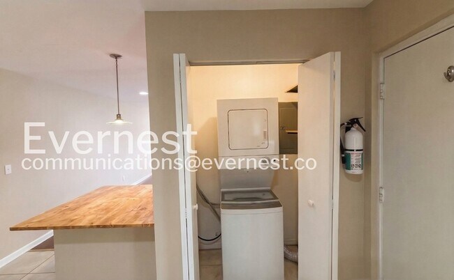 Foto del edificio - 1525 Kirby Ave