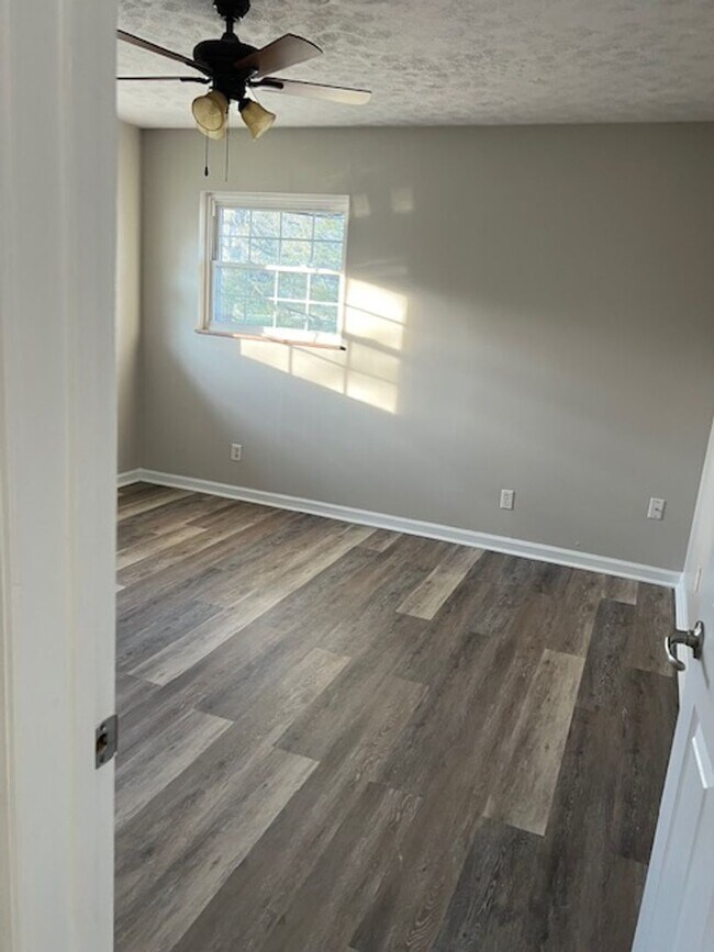 Foto del edificio - Large Single Family Home