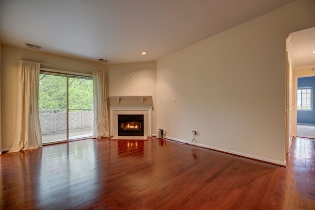 Building Photo - 406 Rockfleet Rd