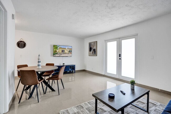 Foto del edificio - 905 N Federal Hwy