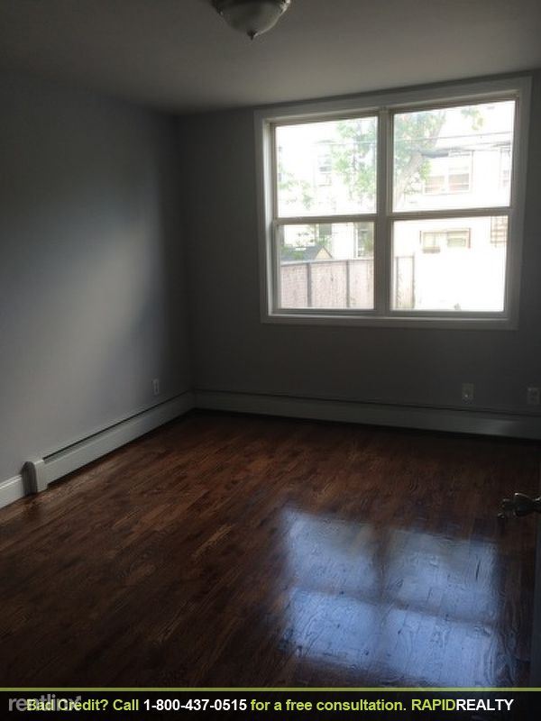 Building Photo - 479 Essex St