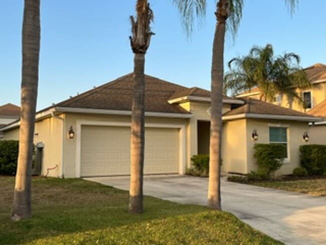 Building Photo - Great 3 bedroom 2 bath home