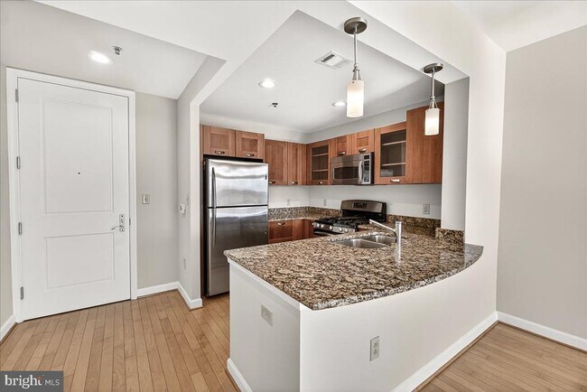 Foto del edificio - 5750 Bou Ave