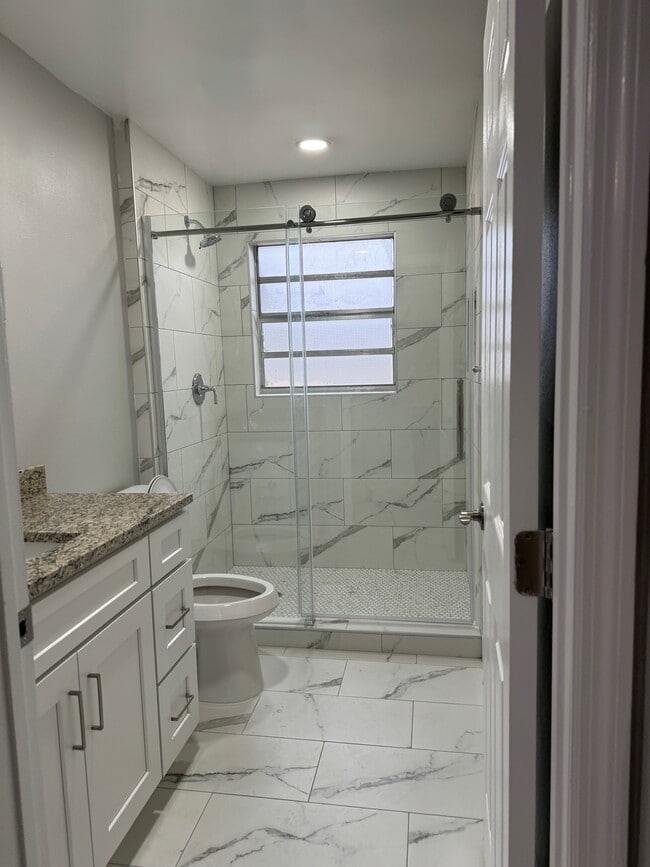 BATHROOM 2 - 7302 Ivory Way