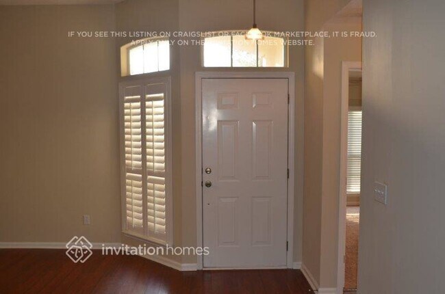 Foto del edificio - 2115 Trailwood Dr