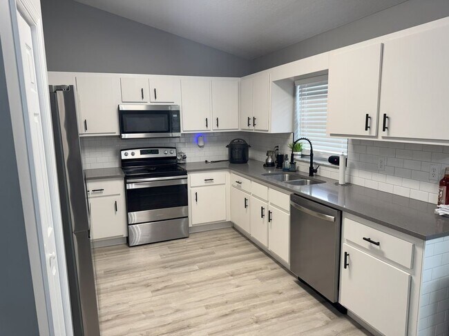 Foto del edificio - 3386 SW 126th Lane Rd