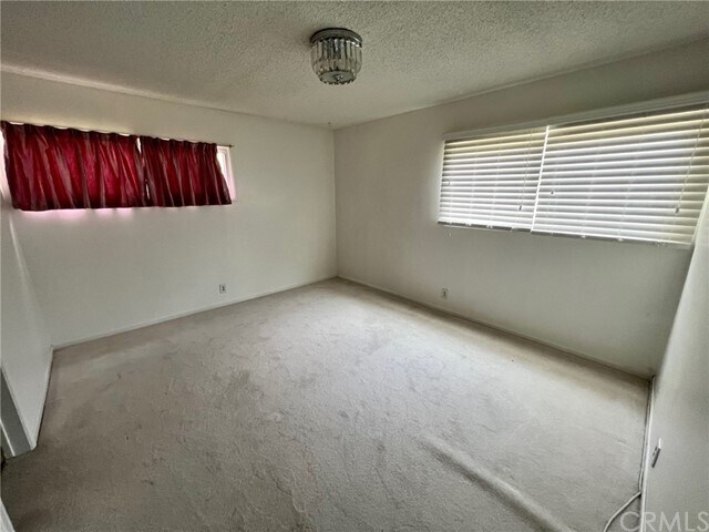 Foto del edificio - 425 S Plum Ln