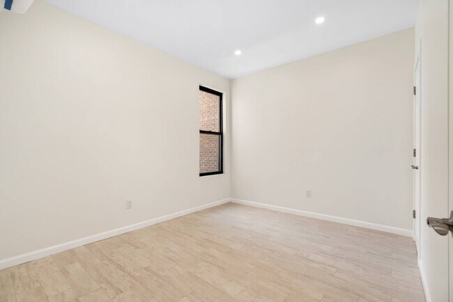 Foto del edificio - 124 West End Ave