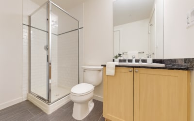 Photo du bâtiment - 2 BED/2 BATH @ UBC | WESTPOINT