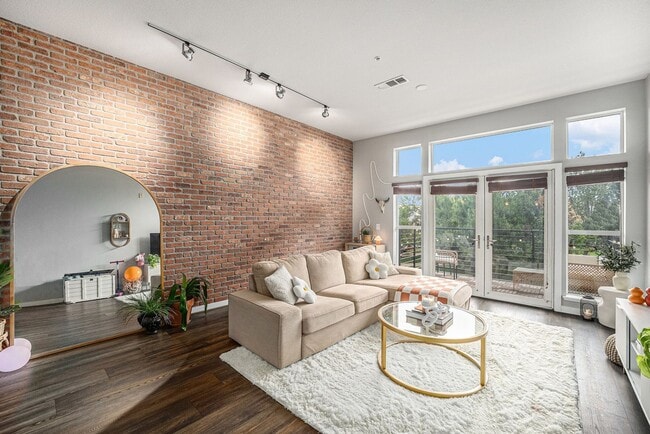 Foto del edificio - 7240 W Custer Ave