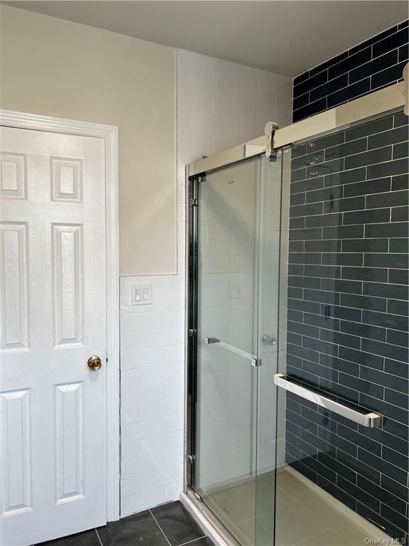 Foto del edificio - 6035 Tyndall Ave