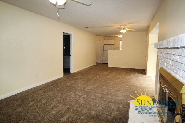 Foto del edificio - 221 Indian Oaks Dr