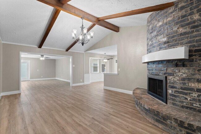 Building Photo - 27234 Wells Ln
