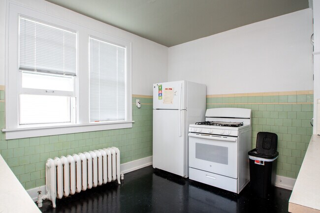 Foto del edificio - 1411 W Barker Ave