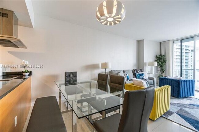 Foto del edificio - 485 Brickell Ave