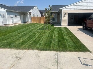 Building Photo - 1033 Boswell Dr