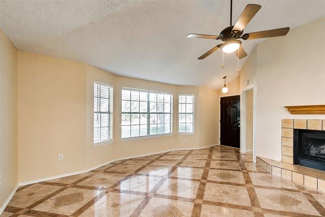 Foto del edificio - 2332 Chestnut Way