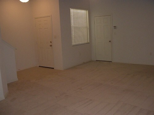 Building Photo - 3767 Parkridge Cir