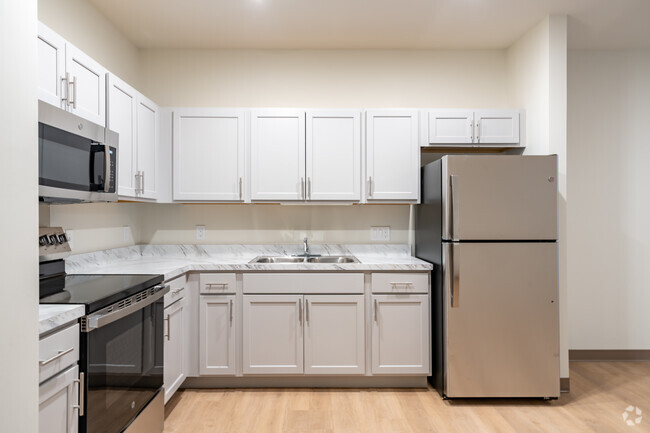 2BR, 1BA - 817SF - Kitchen - Cathedral Arts Apartments