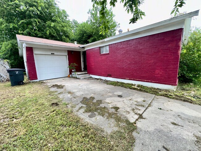 Building Photo - Beautiful family home!!!