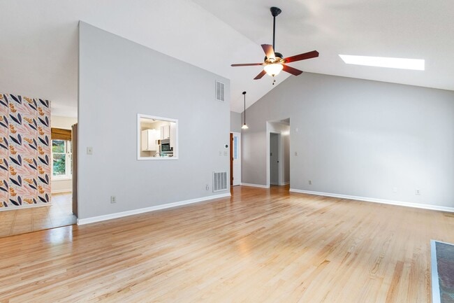 Building Photo - Spacious 4-Bedroom Carrboro Home with Dual...