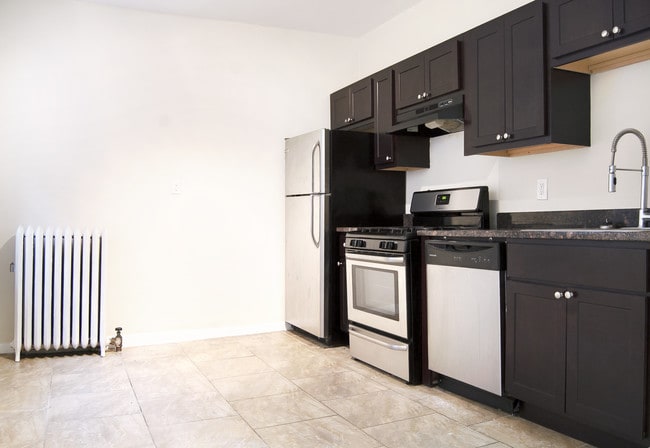 Building Photo - Jaw Dropping Condo Quality 1 bedroom with ...