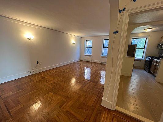 Foto del edificio - 1 bedroom in Bronx NY 10453