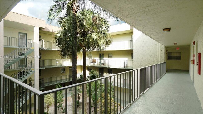 Building Photo - 1830 SW 81st Ave