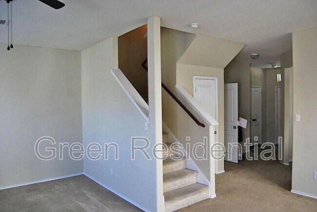 Foto del edificio - 16806 Mammoth Springs Dr