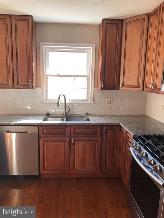 3161 Bradford Wood Ct, Oakton, VA 22124 Townhome Rentals in Oakton VA