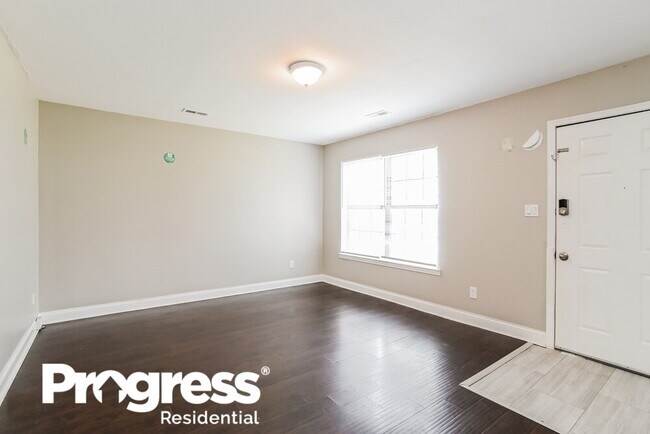 Foto del edificio - 10116 Woody Ridge Rd
