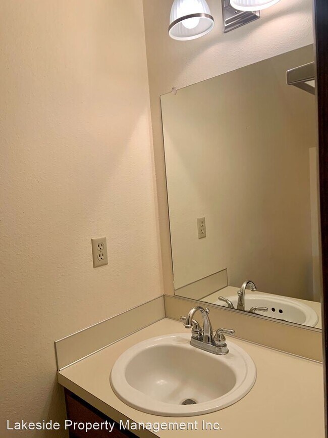 Foto del edificio - 2 br, 1.5 bath House - 2635 Front St