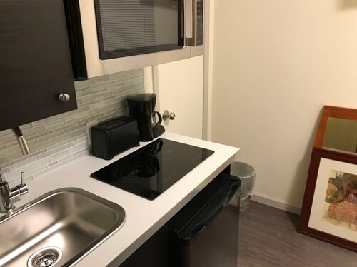 Foto del edificio - 229 E 14th St