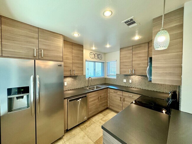 Foto del edificio - Great 3B/2BA House in a Gated Community in...