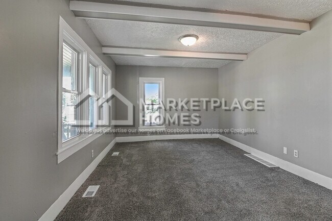 Foto del edificio - 612 N Walnut St