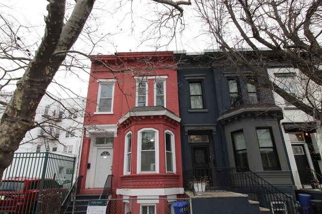 Building Photo - 118 Clinton Ave
