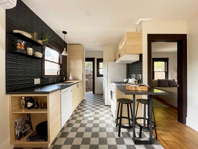 Foto del edificio - 204 N Avenue 55