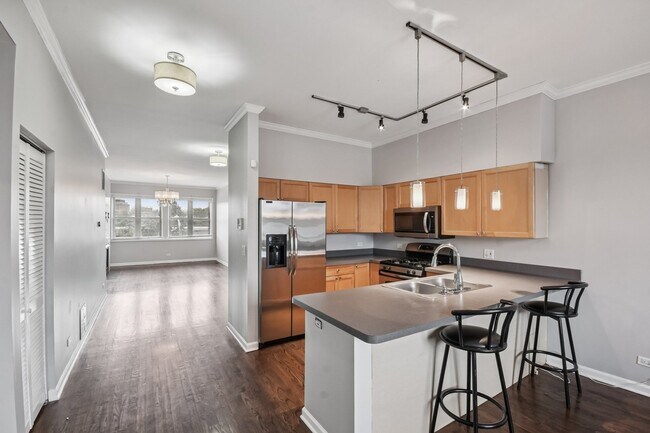 Foto del edificio - 4511 S Lake Park Ave