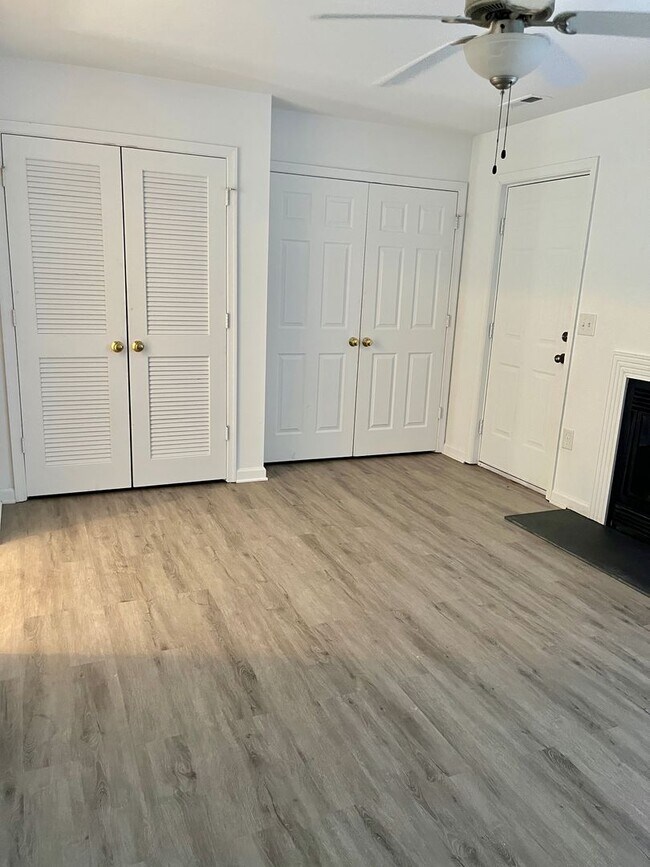 Foto del edificio - Gorgeous Spotsylvania Townhouse