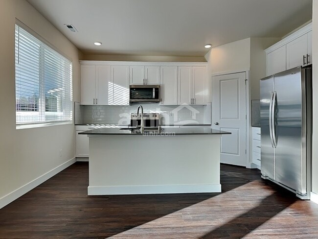 Building Photo - 7706 Verona Lp SW