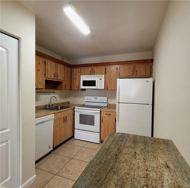 Foto del edificio - 11096 Royal Palm Blvd